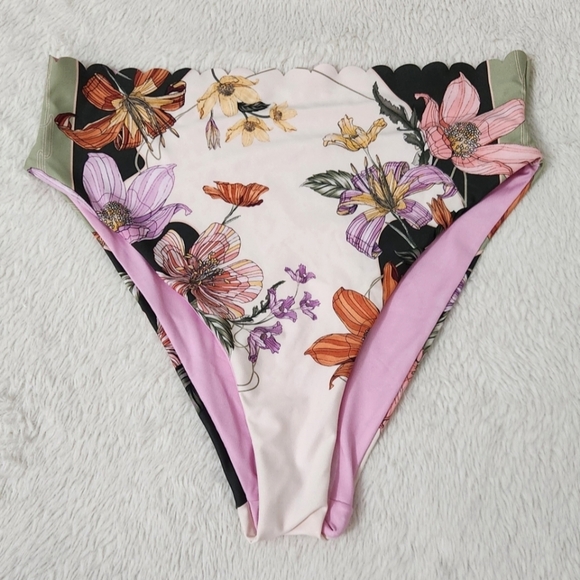 New!Agua Bendita Vitreo Penelope Scalloped Bikini Bottom - Picture 6 of 12